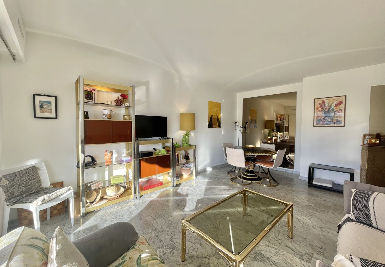 Appartement à Cannes - Vintage Apartment